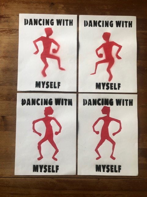 Photo de dessins duos au pochoir bombe acrylique et encre de chine : "Dancing With Myself" du plasticien Philippe Pitet - 2024